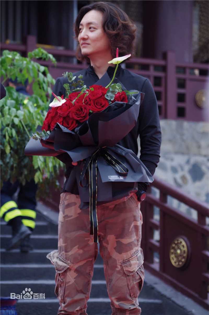 最新张瀚文壁纸