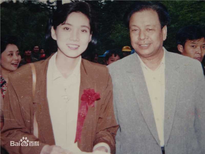 最全张世纯素颜照