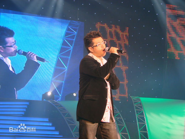 王强(Johnston)演唱活动照壁纸壁纸