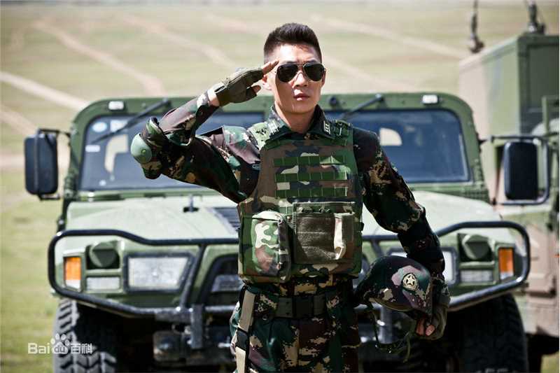 最全白威在电视剧《8848》中的壁纸