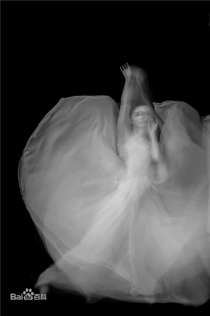 古丽米娜·麦麦提精选照2018图册