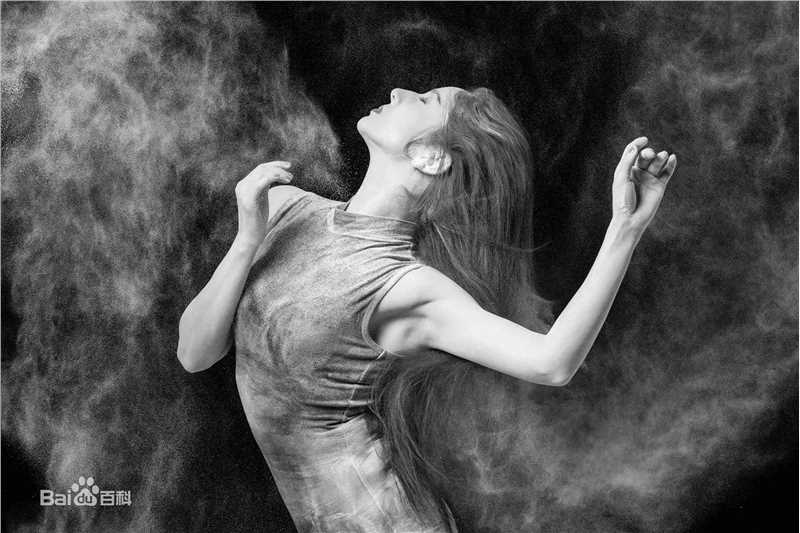 古丽米娜·麦麦提精选照2018图册