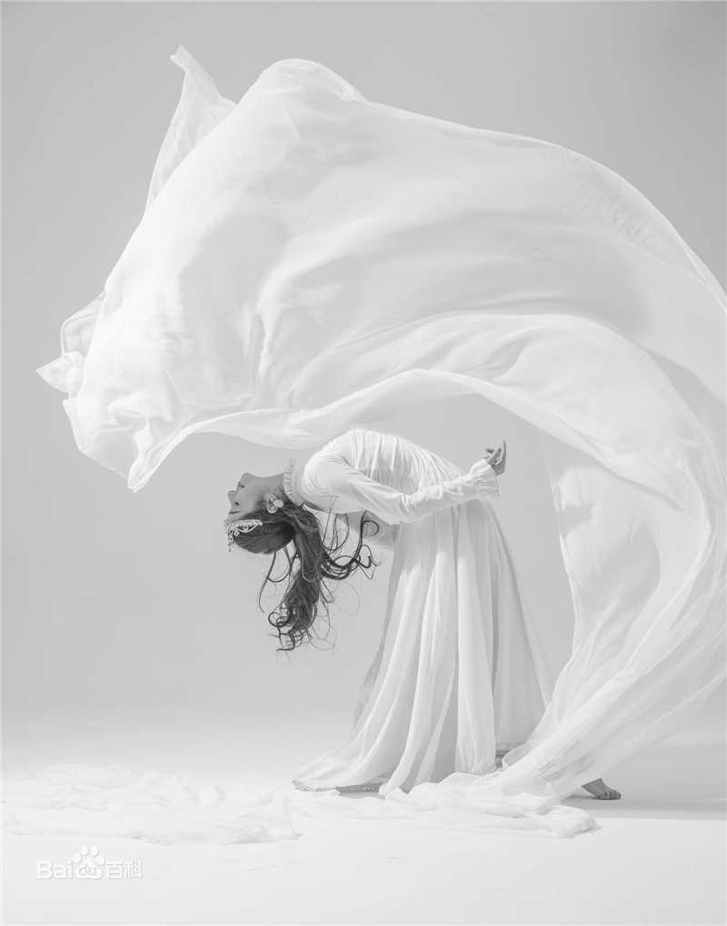 古丽米娜·麦麦提精选照2018图册