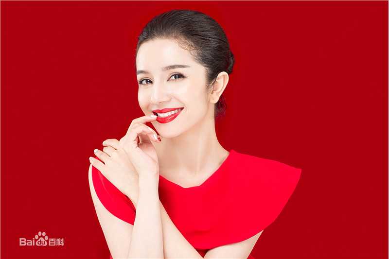 古丽米娜·麦麦提最新照2017壁纸