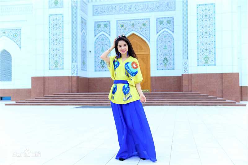 古丽米娜·麦麦提精选其他照图册