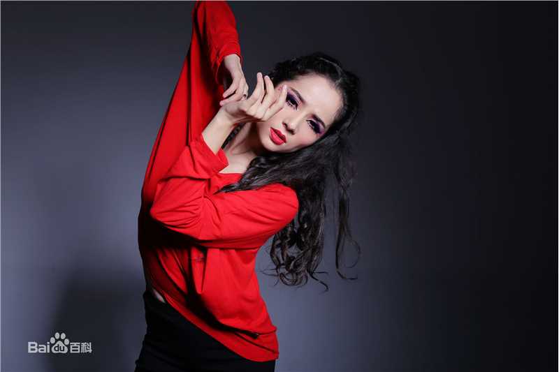 古丽米娜·麦麦提精选其他照图册