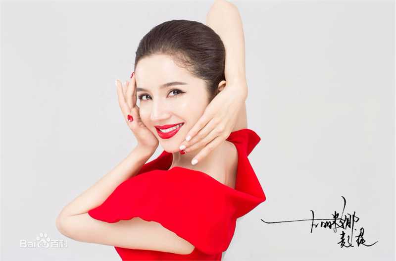 最优质古丽米娜·麦麦提素颜照