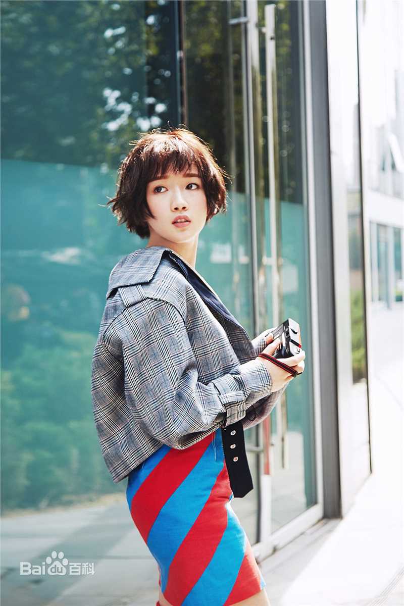 李浩菲(Lihaofei)最新壁纸