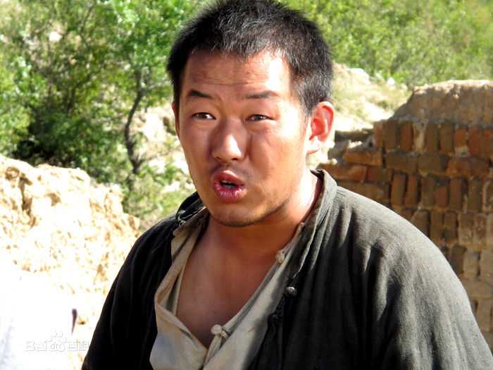 最新童振军（昵称：小童）在《永不磨灭的番号》饰孙呆子中的图集