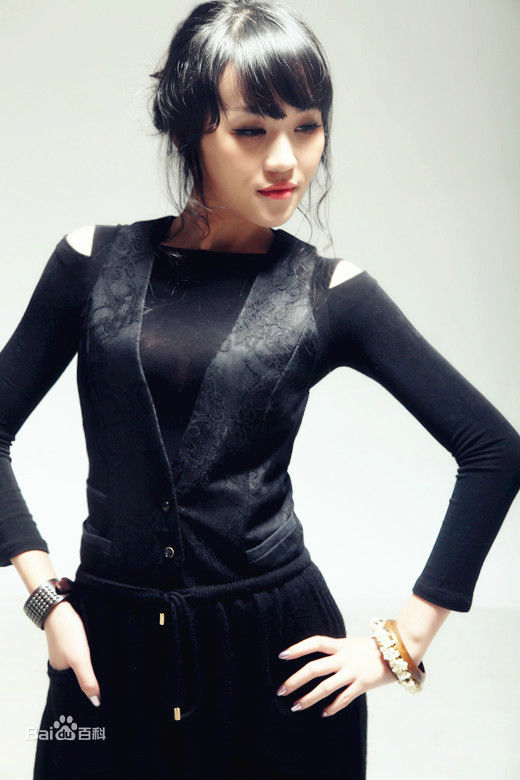 郭露文(Wendy)最新艺术气质集壁纸