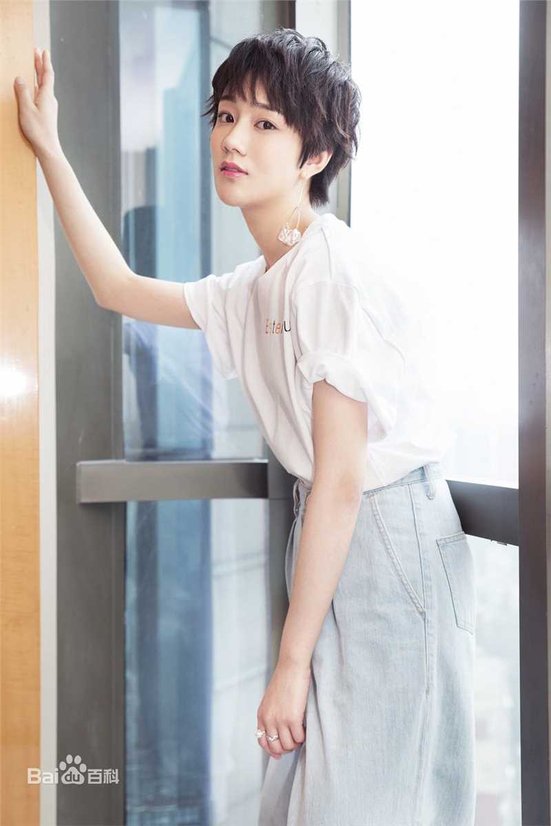 陈泇文(Esther)沙海发布会图片图集