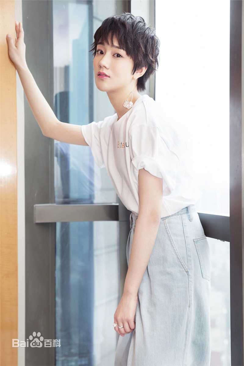 陈泇文(Esther)沙海发布会图片图集