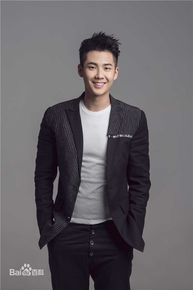 钟伟伦高清图册图册