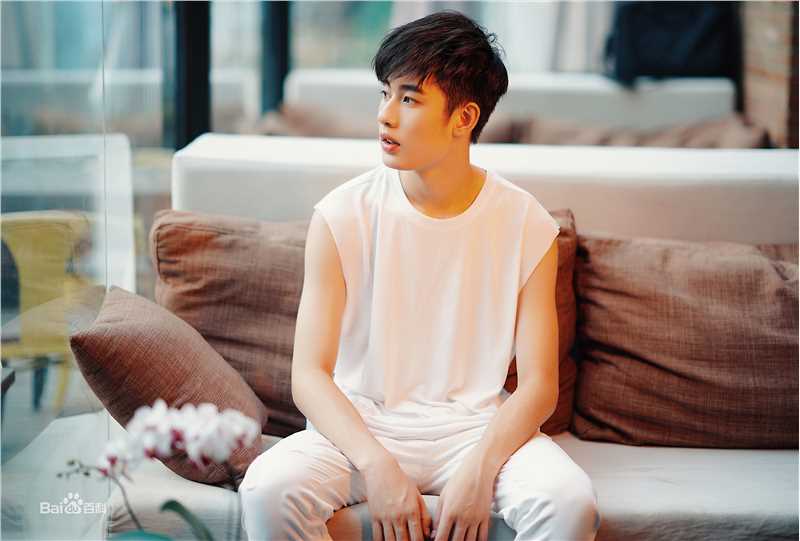 最优质易恒生活照