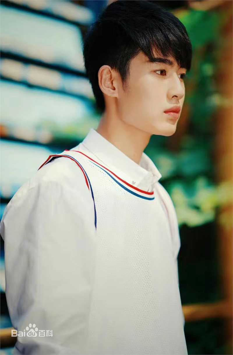 最优质易恒生活照