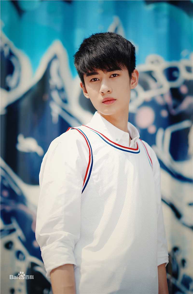 最优质易恒生活照