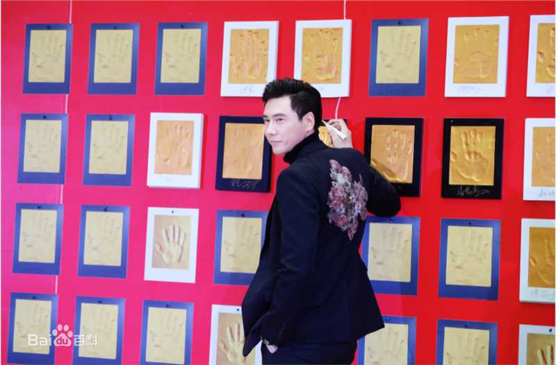 蔡宜达领奖现场素颜照相册