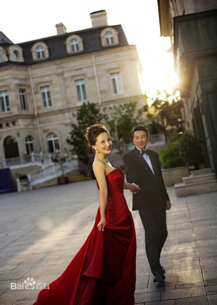 蔡远航婚纱照壁纸壁纸