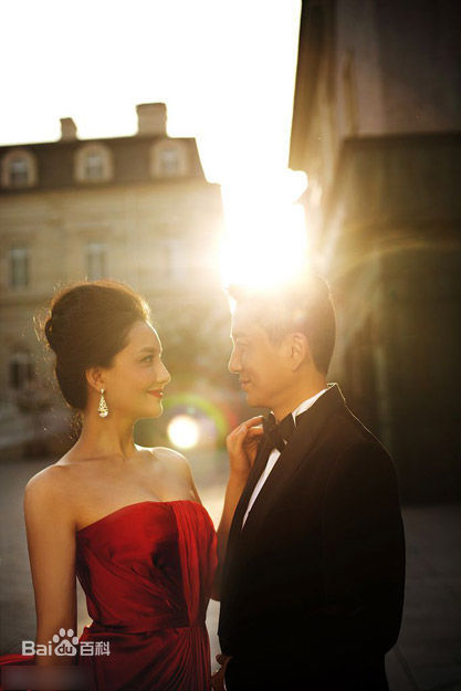 蔡远航婚纱照壁纸壁纸