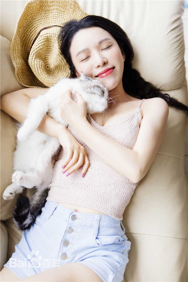 罗心妍前后照片