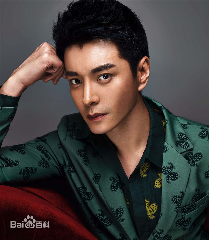 杜俊泽西装性感图片图集