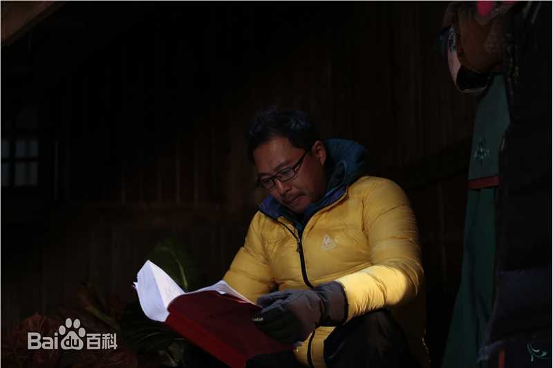 张赫洋(Zhang He Yang)工作照壁纸壁纸