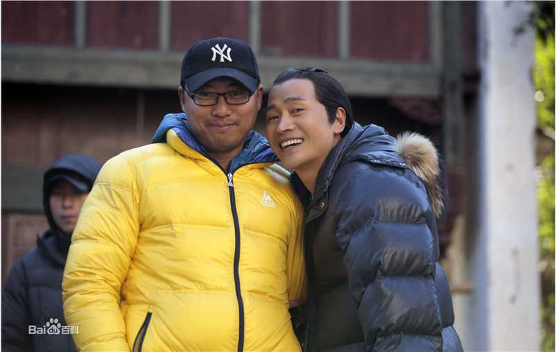 张赫洋(Zhang He Yang)工作照壁纸壁纸