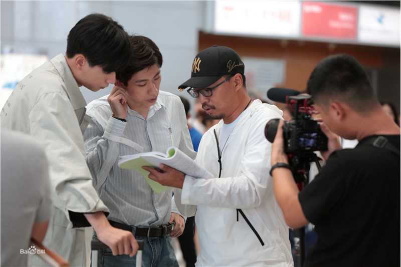 张赫洋(Zhang He Yang)青春须早为壁纸壁纸