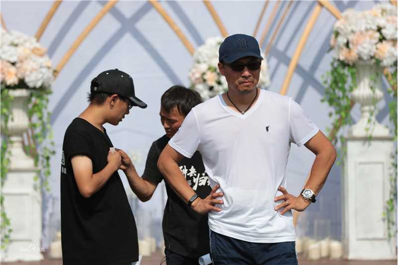 张赫洋(Zhang He Yang)青春须早为壁纸壁纸