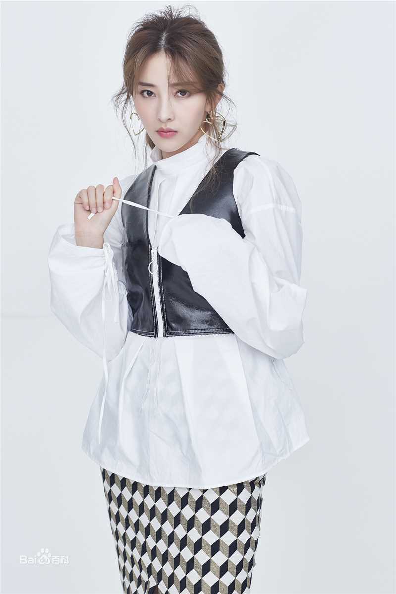 胡丹丹(ile)2018时尚