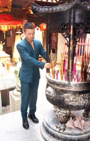 张铎活动图片生活照