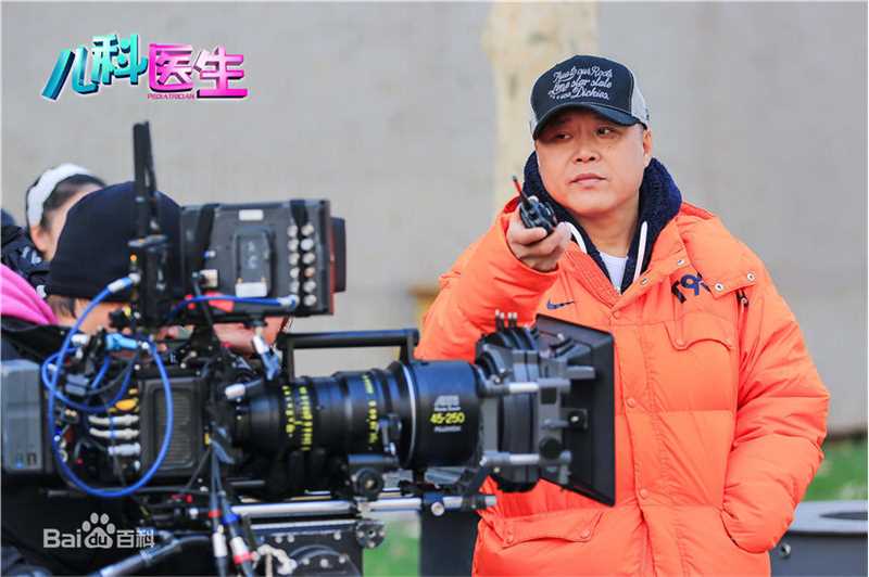 周德华导演风采性感图片图集