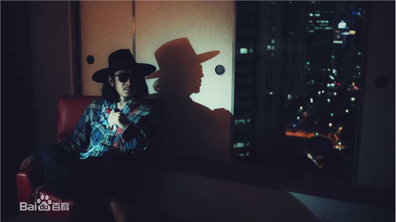 江奇霖早期演出照性感图片图集