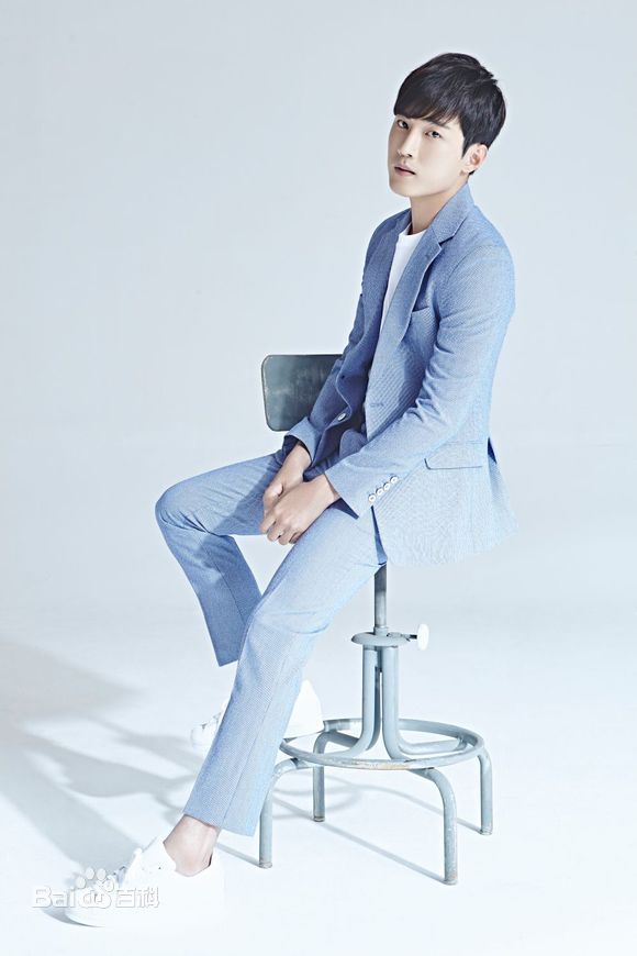 辉灿(/Hwi Chan/Kim Tae Gwan)最新宣传照超清组图图片图集