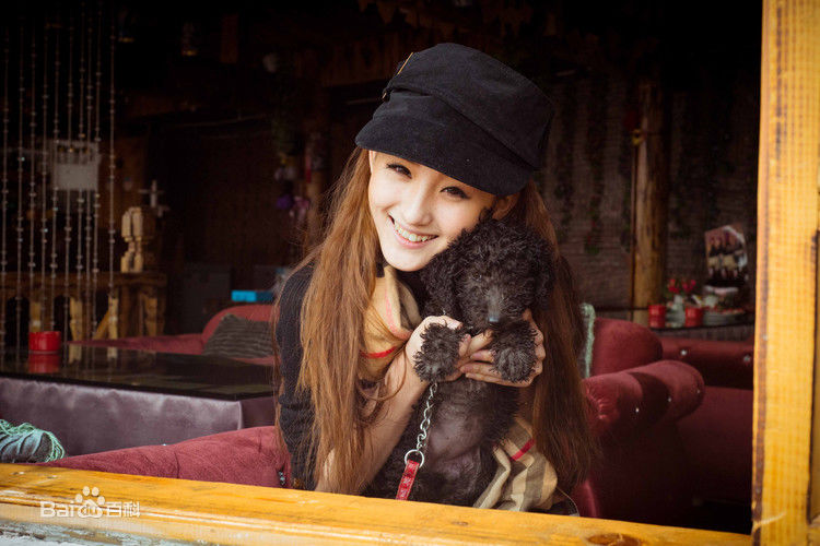 卓煜茜(xī)早期图片壁纸壁纸