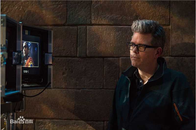 精选克里斯托夫·迈考利(Christopher McQuarrie)图片