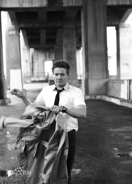 最新杰瑞米·雷纳(Jeremy Renner)性感图片