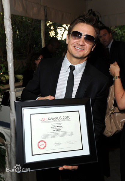 精选杰瑞米·雷纳(Jeremy Renner)精彩图册