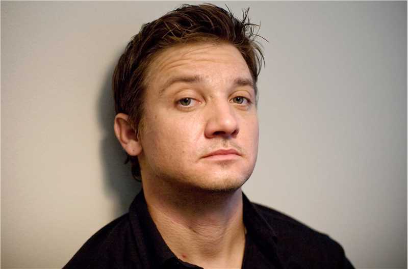 高清杰瑞米·雷纳(Jeremy Renner)图片