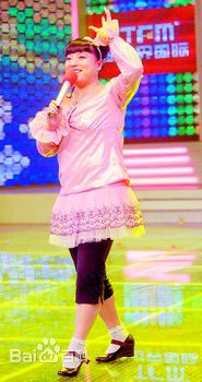 何晶晶生活演艺照二性感图片图集