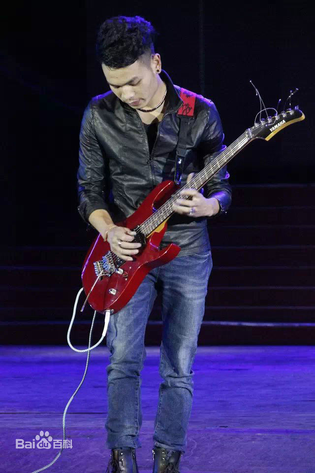 郭松(Dyson)的演出现场前后照片