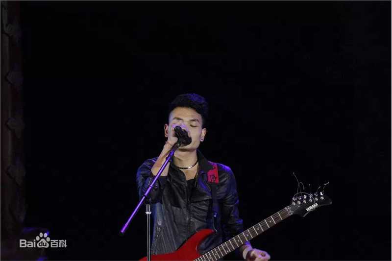 郭松(Dyson)的演出现场前后照片