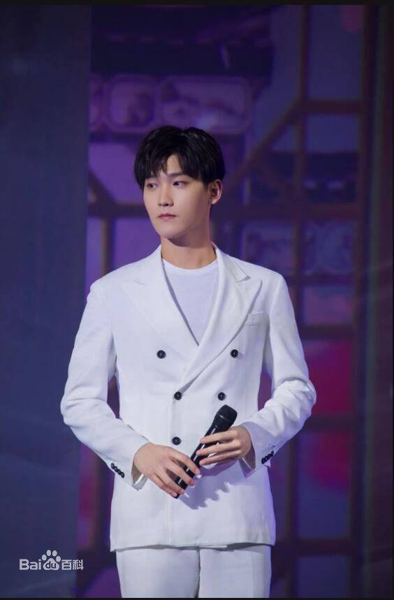 邢昭林阅文盛典生活照