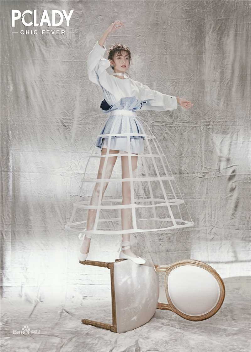 梁洁PCLADY前后照片