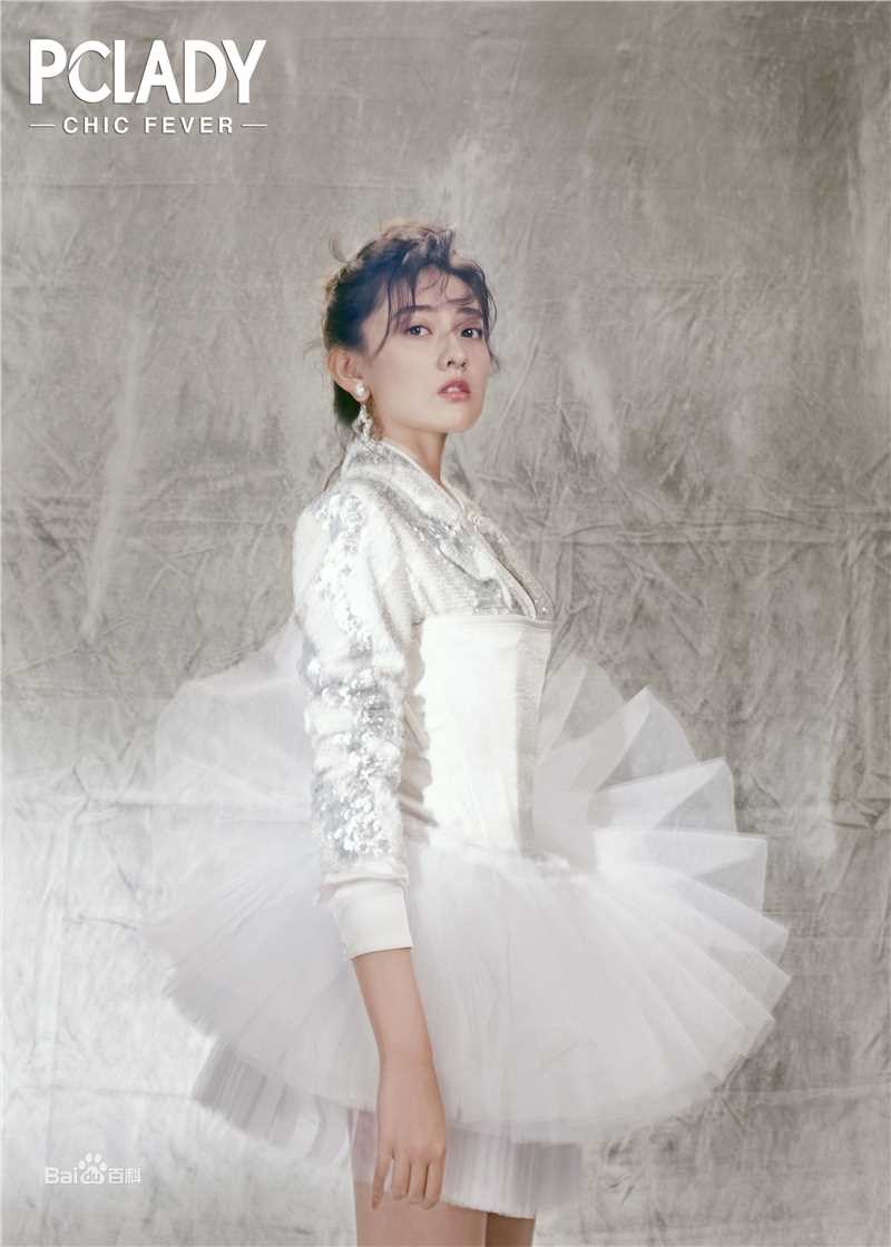 梁洁PCLADY前后照片