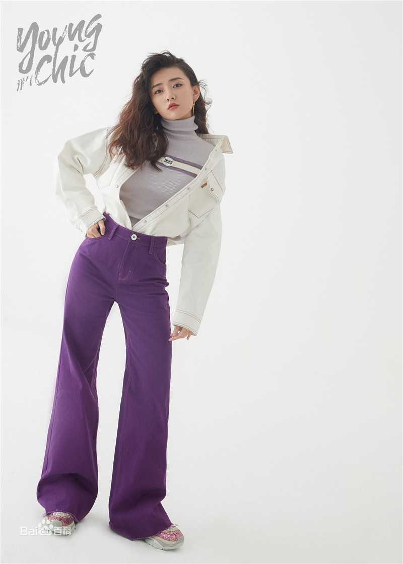 梁洁洋气生活照相册