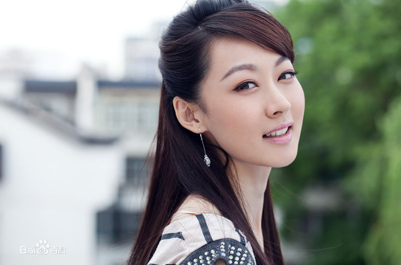 程瑶瑶前后照片