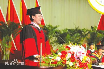 王志(wáng zhì)主持形象素颜照相册