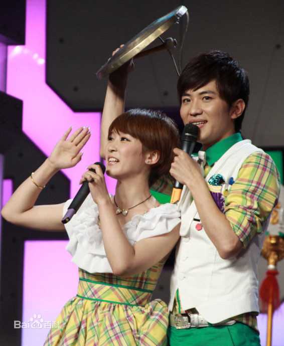 谢楠(Iola)2010.6.5  快乐大本营前后照片