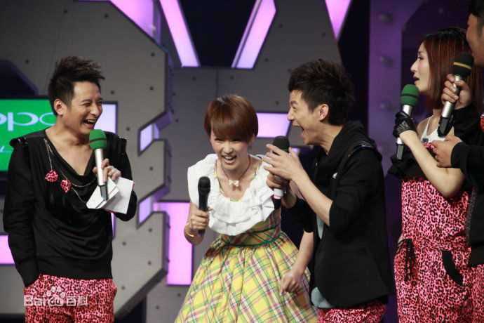 谢楠(Iola)2010.6.5  快乐大本营前后照片